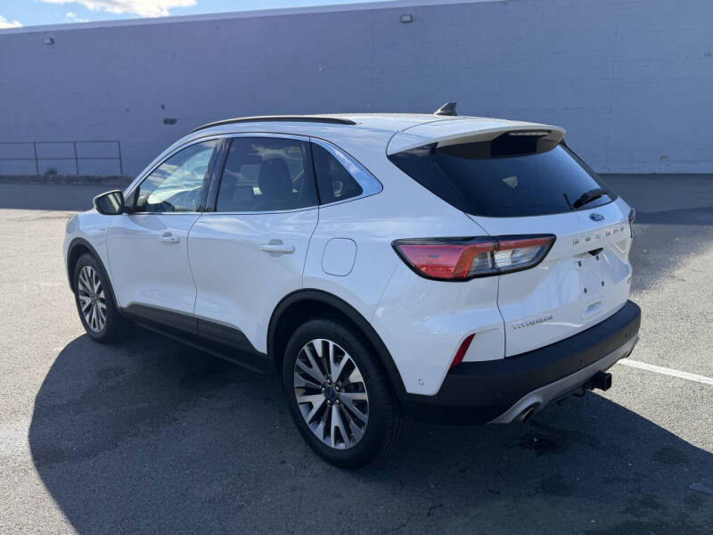 2020 Ford Escape Titanium