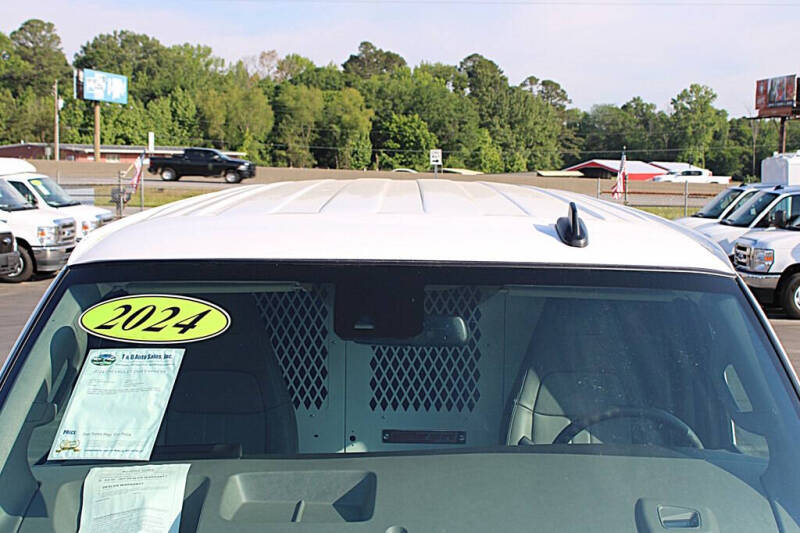 2024 Chevrolet Express 2500