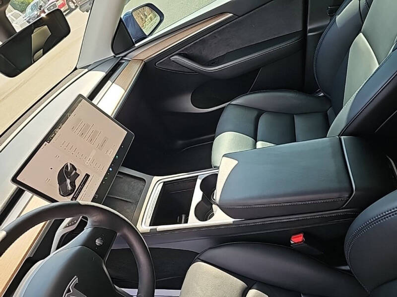 2023 Tesla Model Y Performance