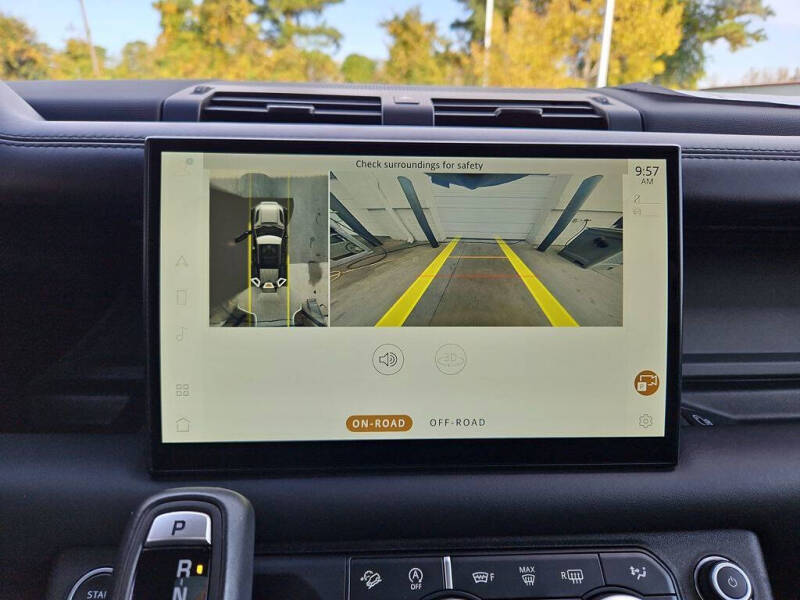 2022 Land Rover Defender 110 X-Dynamic HSE