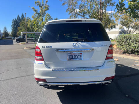 2011 Mercedes-Benz GL-Class GL 550 4MATIC
