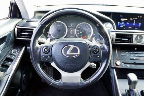 2016 Lexus IS 200t