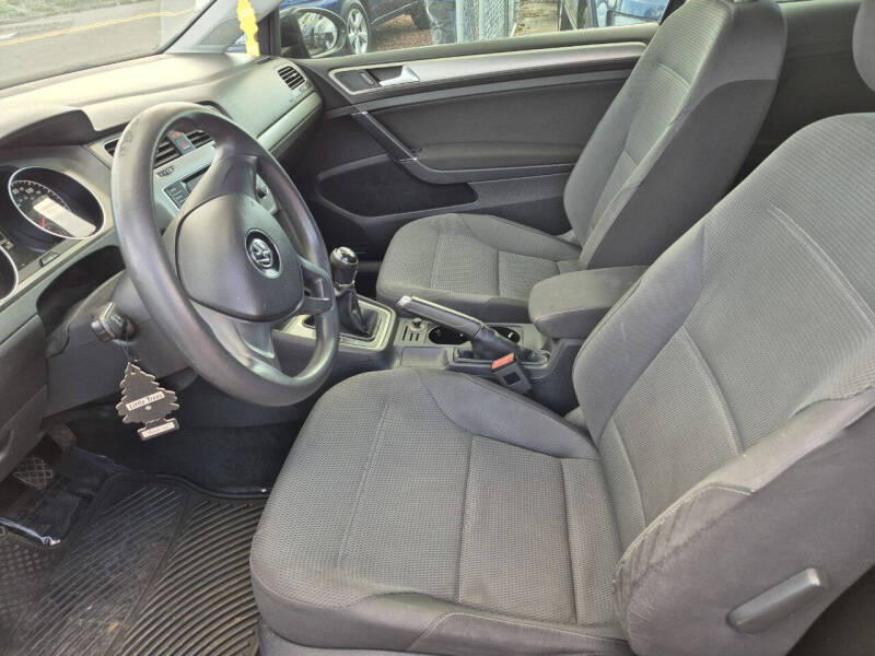 2015 Volkswagen Golf TSI S