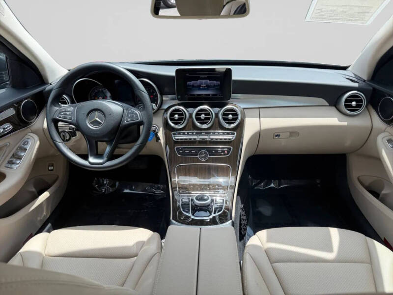 2017 Mercedes-Benz C-Class