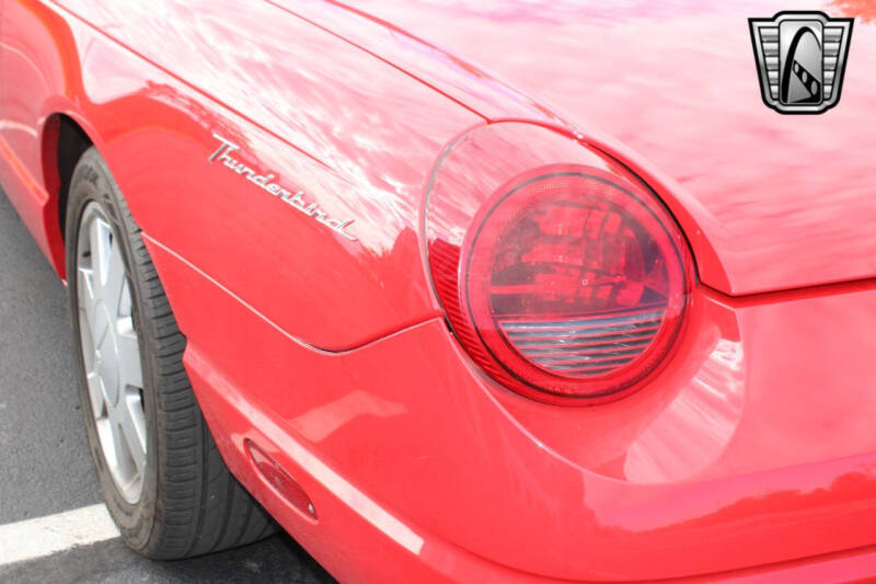 2002 Ford Thunderbird Deluxe