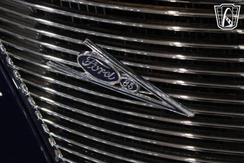 1937 Ford Phaeton
