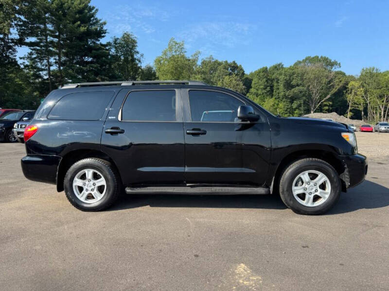 2013 Toyota Sequoia SR5