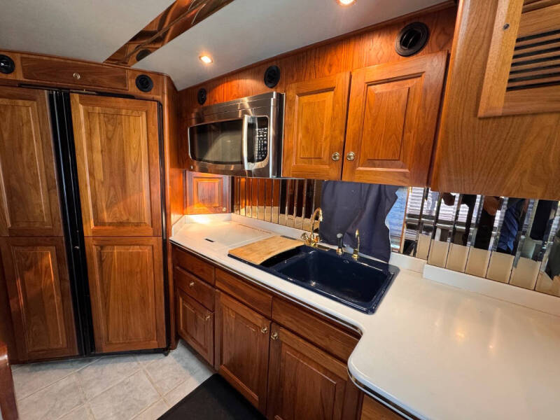 1997 MCI Custom Coach