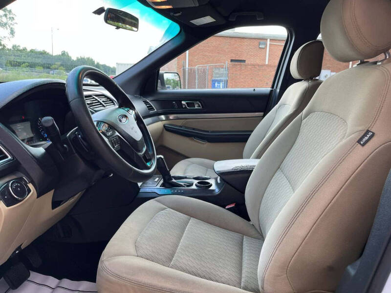 2016 Ford Explorer