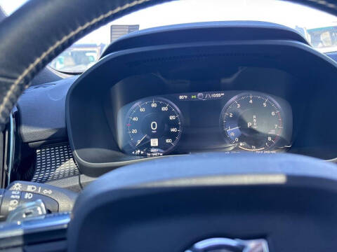 2019 Volvo XC40 T5 R-Design