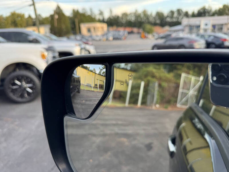 2017 Nissan Titan Platinum Reserve