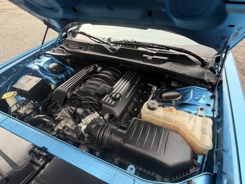2016 Dodge Challenger 392 HEMI Scat Pack Shaker