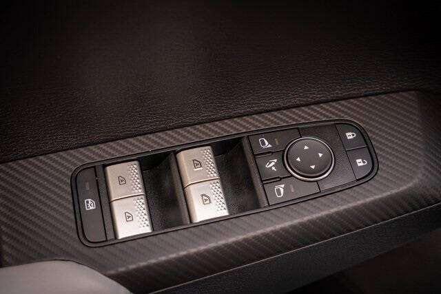 2023 Mitsubishi Outlander PHEV SEL