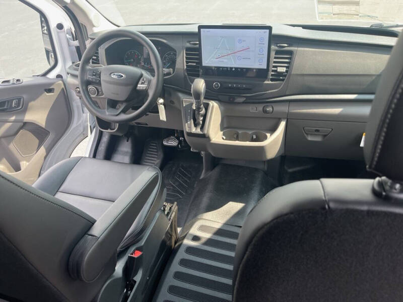 2025 Ford Transit 250
