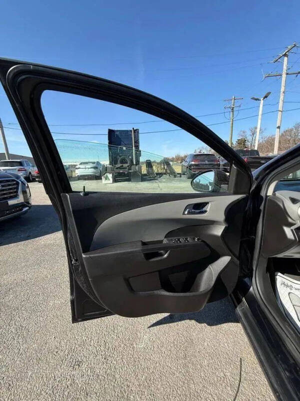 2013 Chevrolet Sonic LT Auto