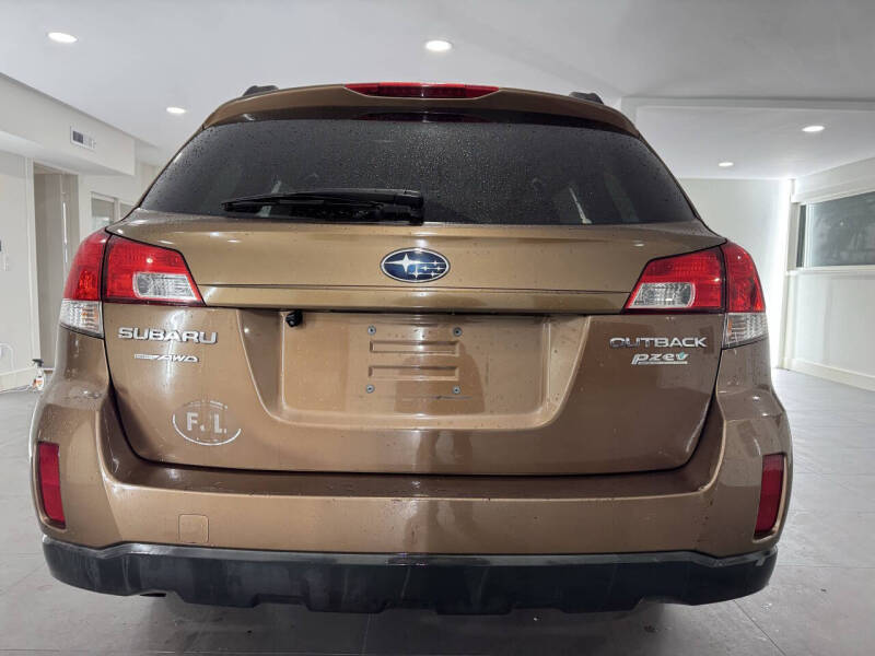 2011 Subaru Outback 2.5i Limited