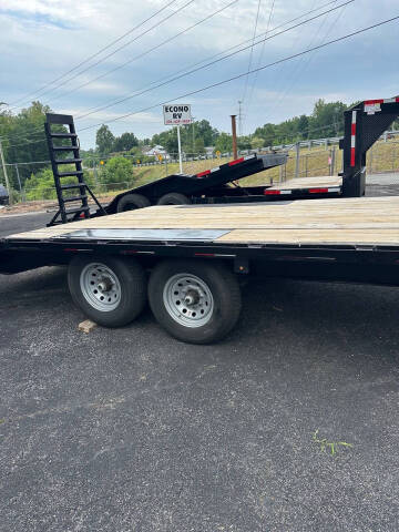2023 Quality 24' Gooseneck