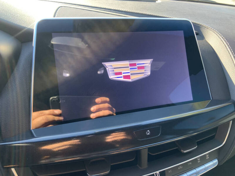 2024 Cadillac CT5 Luxury