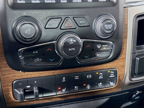 2016 RAM 3500 Laramie