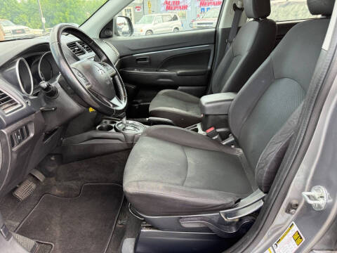 2015 Mitsubishi Outlander Sport 2.4 ES