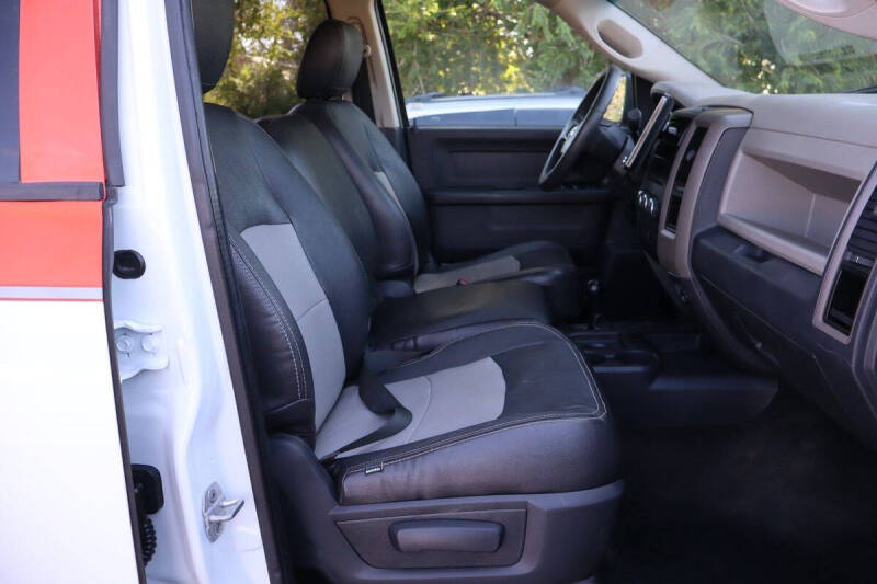 2012 RAM 2500 ST