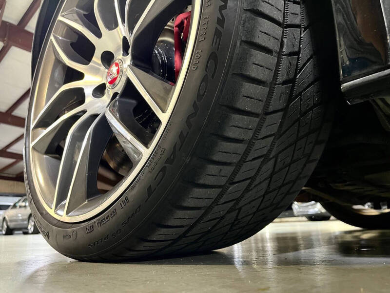 2015 Jaguar F-TYPE R