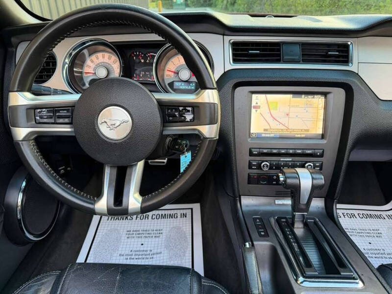 2012 Ford Mustang V6 Premium