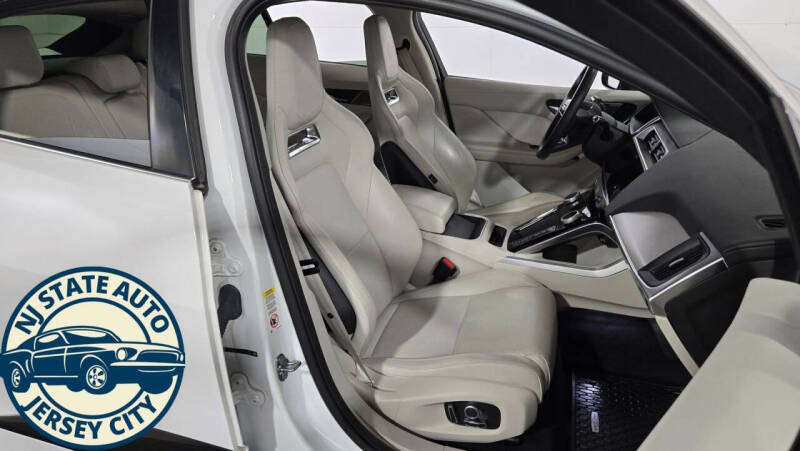 2020 Jaguar I-PACE EV400 SE