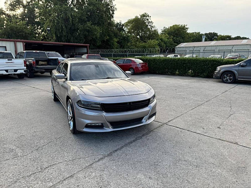 2016 Dodge Charger SE