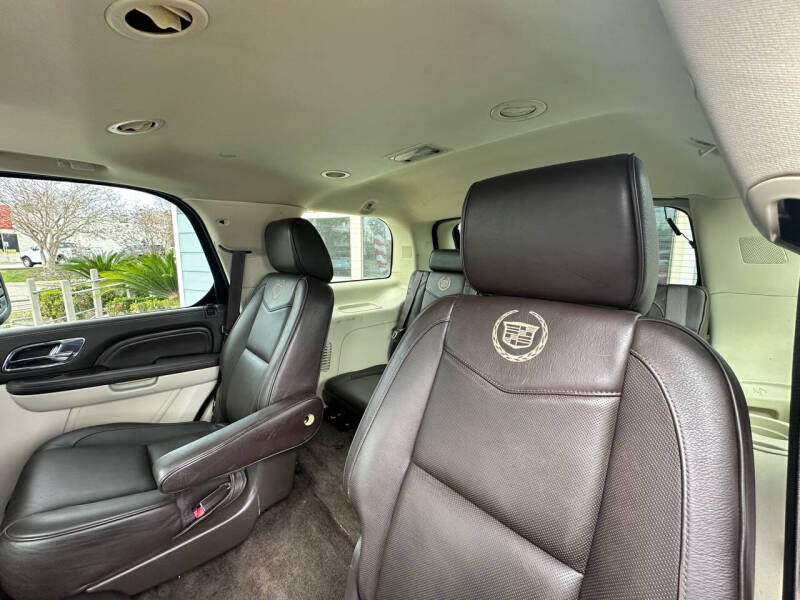 2014 Cadillac Escalade Platinum