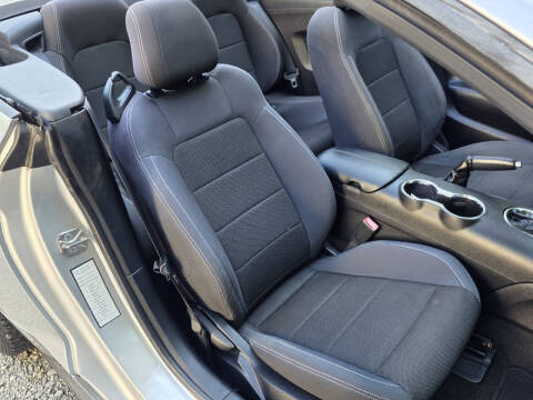 2015 Ford Mustang V6