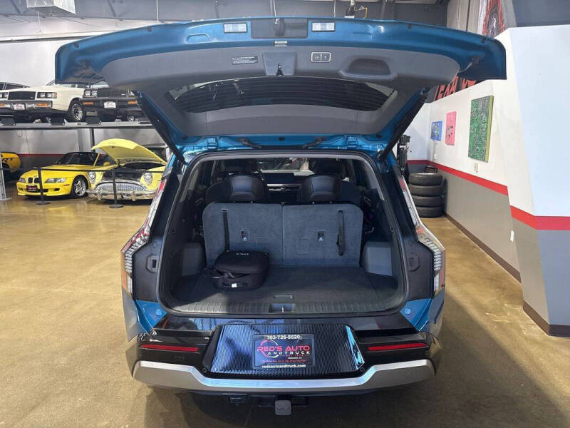 2024 Kia EV9 Land