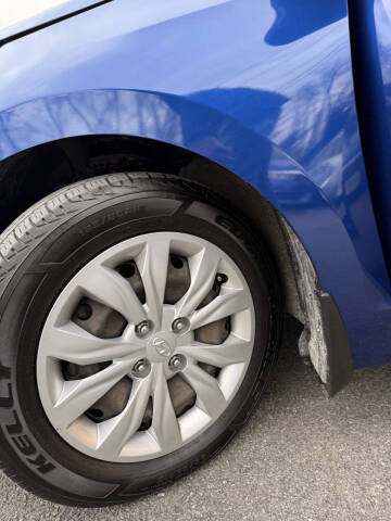 2020 Hyundai Accent SE