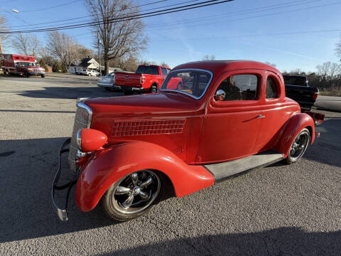 1935 Ford 5 Window  Coupe Coupe