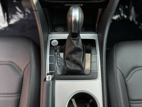 2022 Volkswagen Passat SE