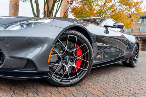 2025 Aston Martin Vanquish