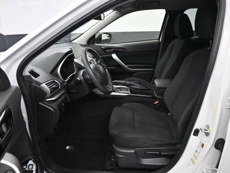 2020 Mitsubishi Eclipse Cross LE