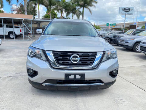 2020 Nissan Pathfinder SL