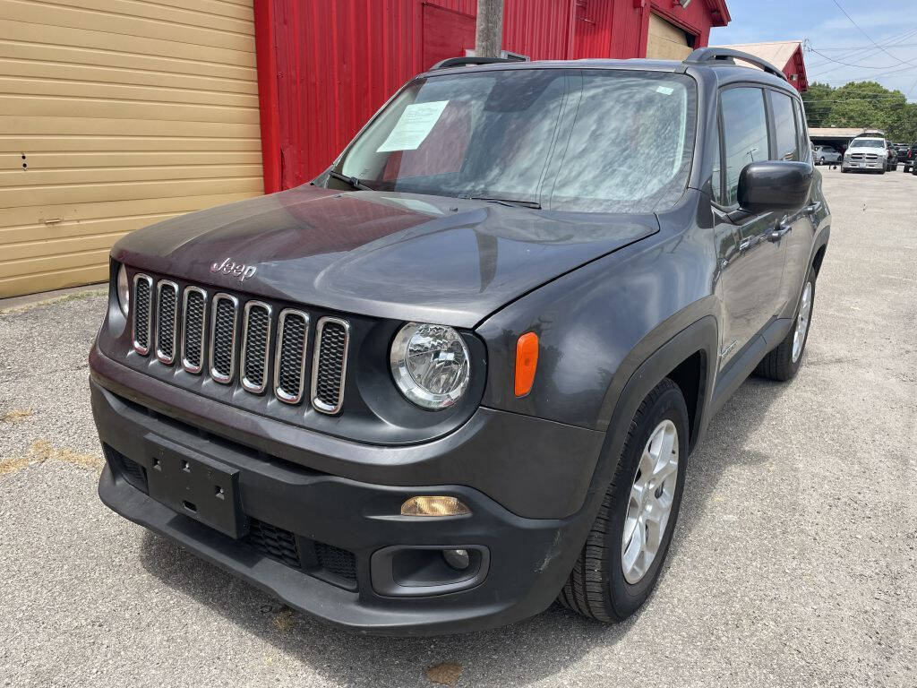 Gray 2017 Jeep Renegade Latitude Latitude 4dr SUV 2