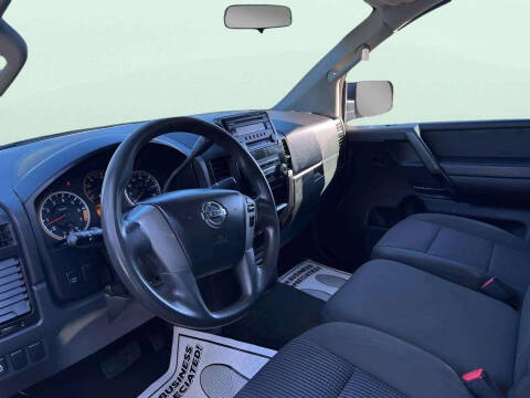 2013 Nissan Titan SV