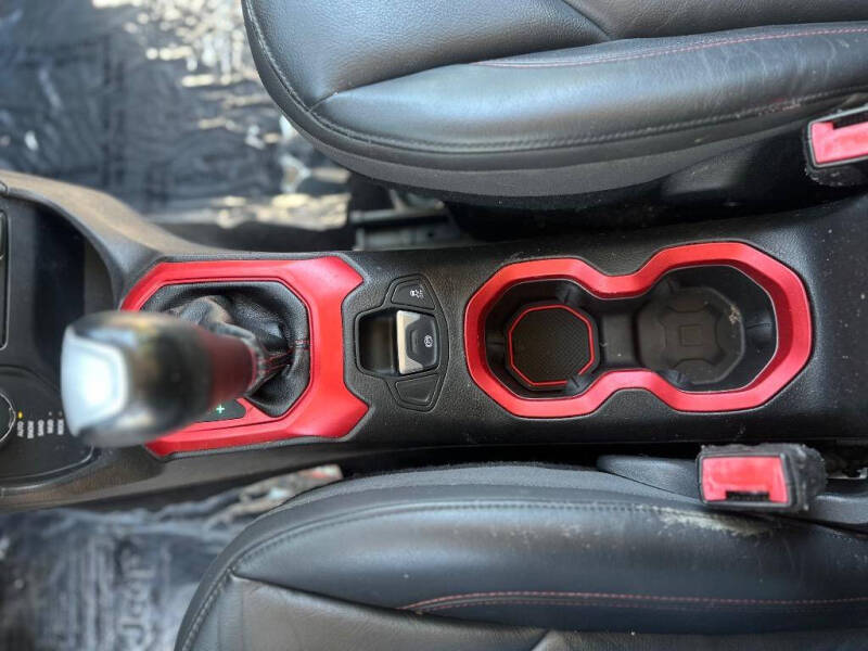 2015 Jeep Renegade Trailhawk