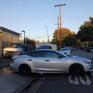 2017 Nissan Maxima