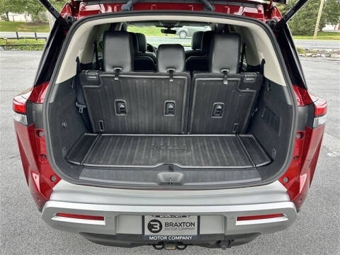 2023 Nissan Pathfinder Platinum