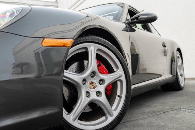 2006 Porsche 911 4