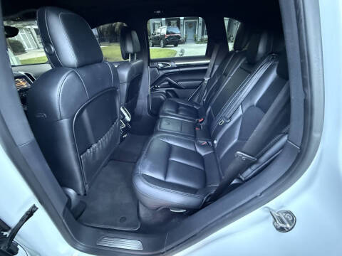 2016 Porsche Cayenne