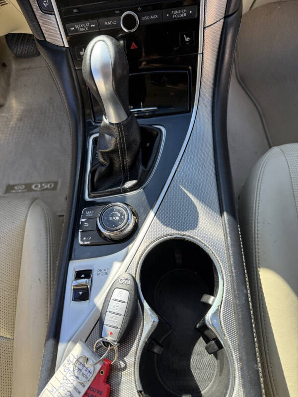 2015 Infiniti Q50 Hybrid Premium