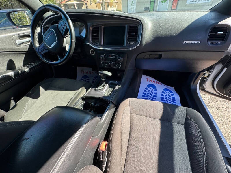 2016 Dodge Charger SE