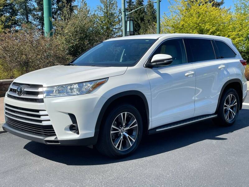 2018 Toyota Highlander for sale at GO AUTO BROKERS in Bellevue WA
