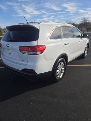 2016 Kia Sorento LX
