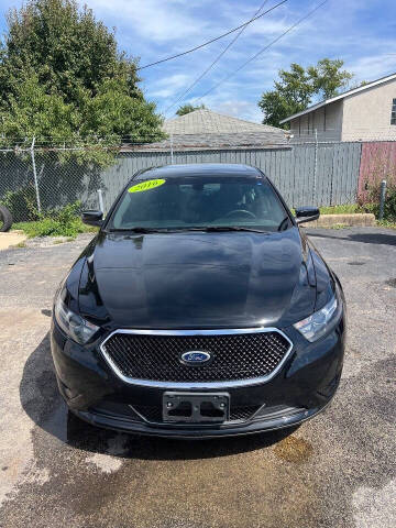 2016 Ford Taurus SHO